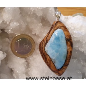 Anhänger Larimar mit Olivenholz